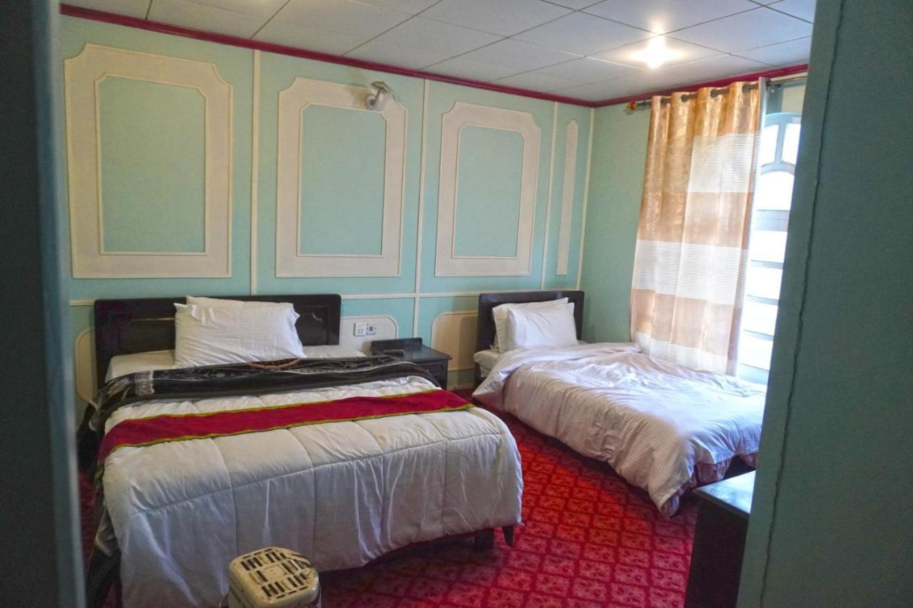Hotel Dewanekhas Skardu Dış mekan fotoğraf