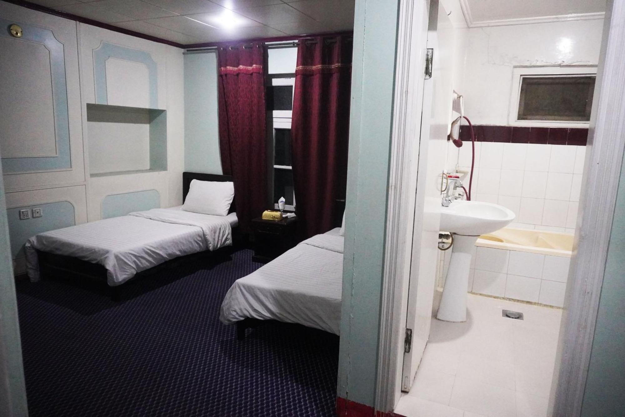 Hotel Dewanekhas Skardu Dış mekan fotoğraf