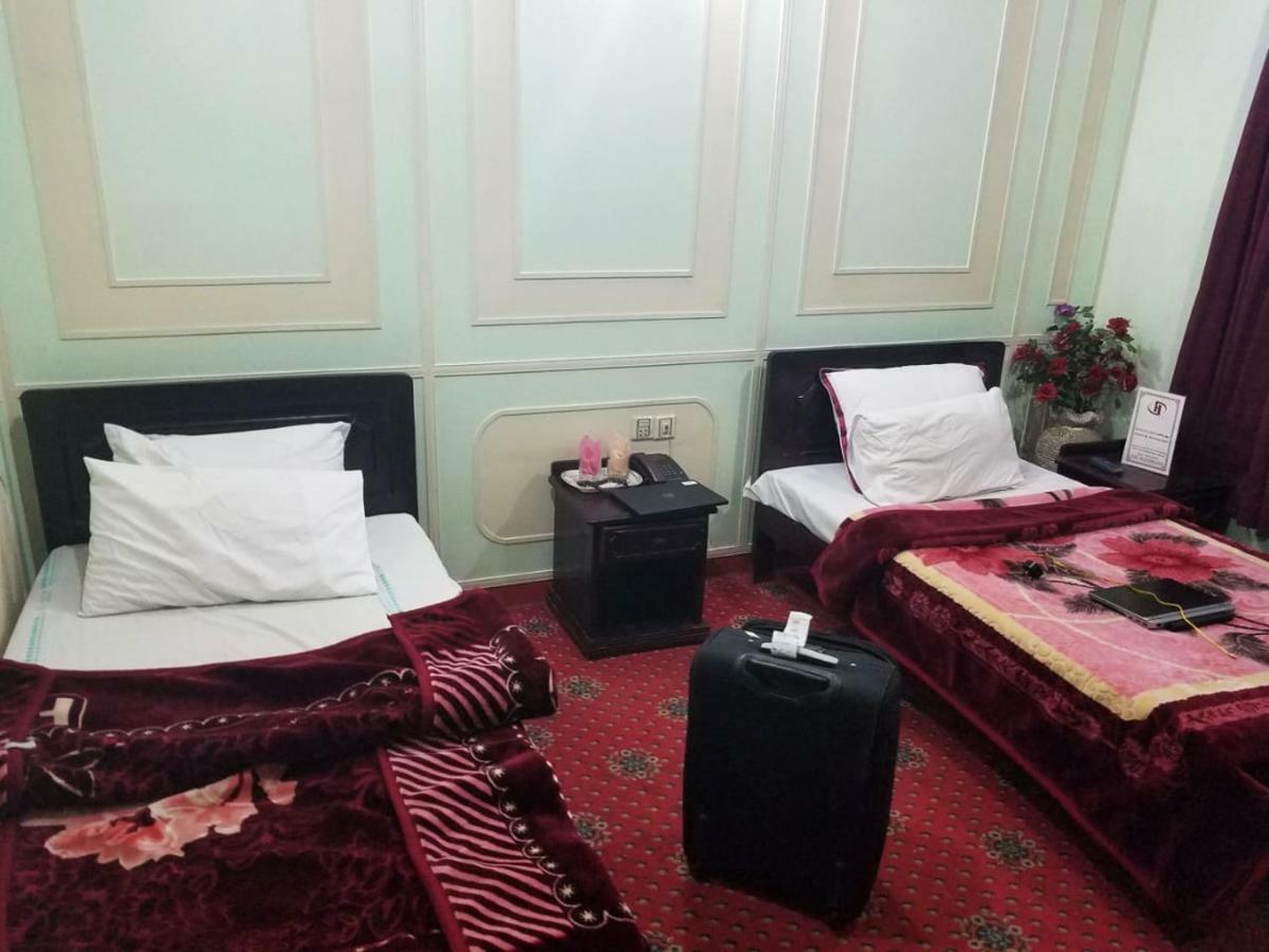 Hotel Dewanekhas Skardu Dış mekan fotoğraf